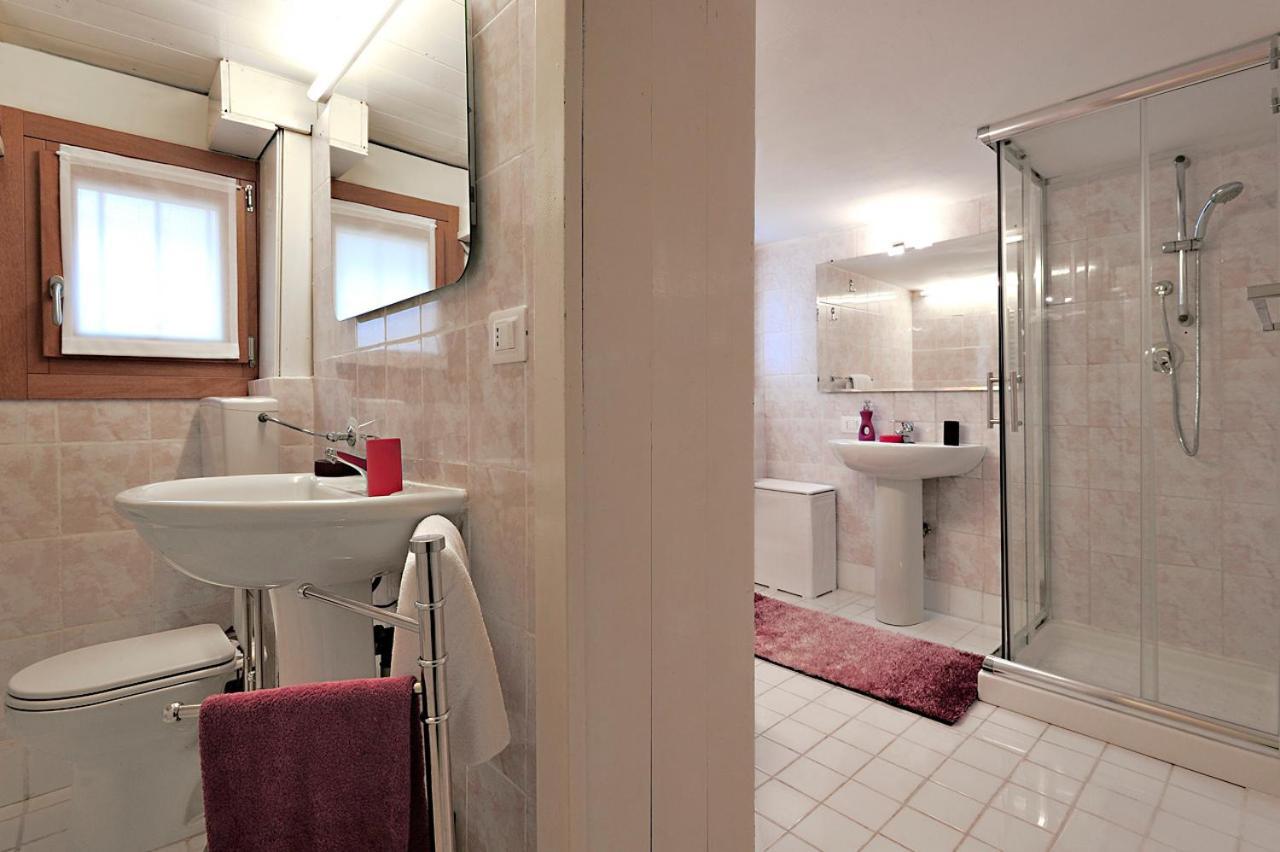 Rialto Deluxe Apartments Venezia Esterno foto